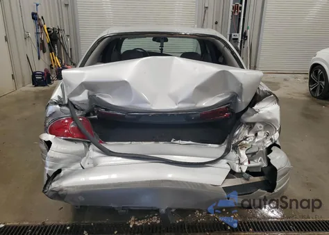 2001 Buick Lesabre Limited z USA, uszkodzony, nr VIN 1G4HR54KX1U215196